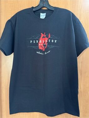 Pendleton Whisky T-Shirt  Size Adult M